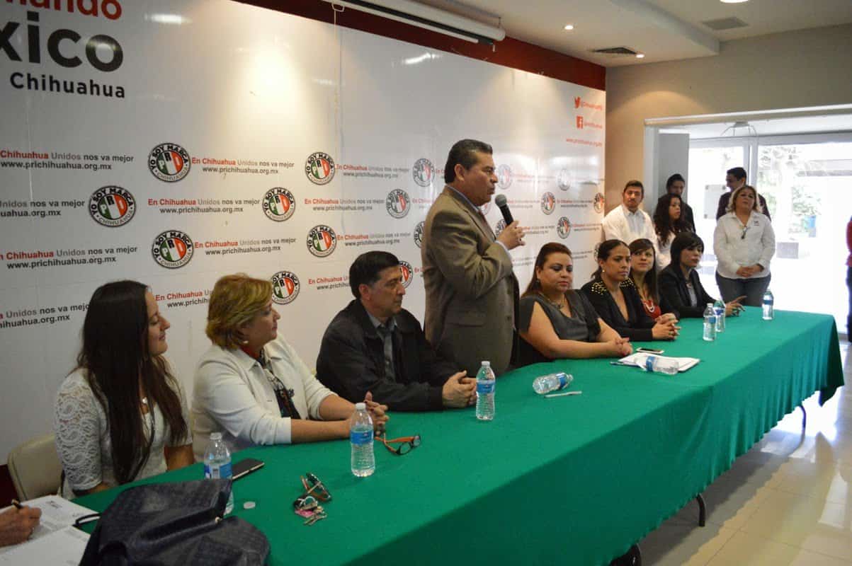 Pre registro de Rosa Isela Gaytán como aspirante a la dirigencia estatal