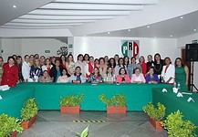 Refrendan mujeres priistas su compromiso para reconstruir el partido