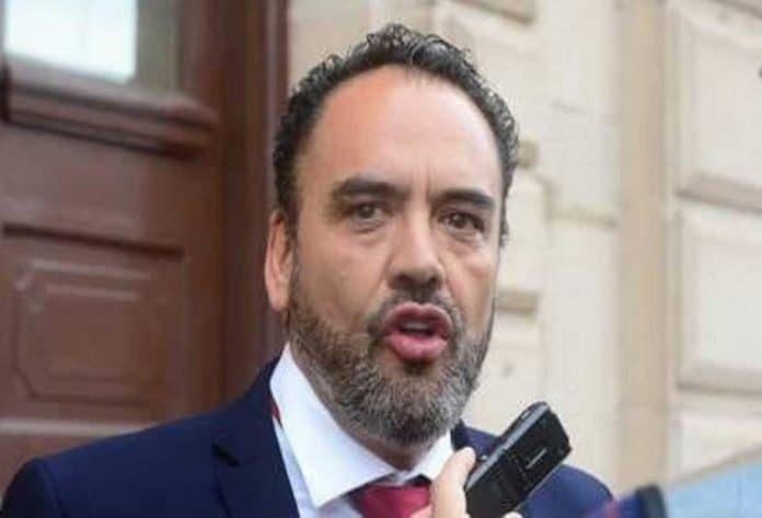 loera-de-la-rosa-696x473